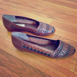 Leather Trotters Flats